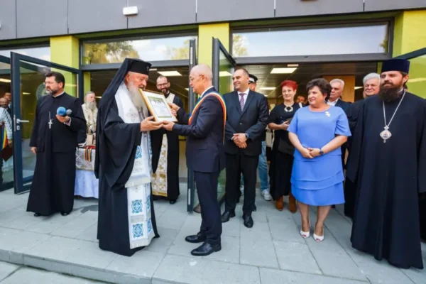 IPS Andrei A Inaugurat Noul Sediu Al Colegiului Ortodox Mitropolitul