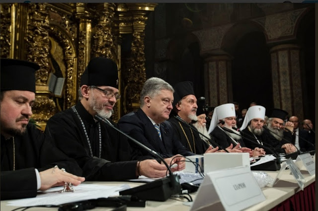 Ο Ποροσένκο ανακοίνωσε το νέο Προκαθήμενο της Ουκρανικής Εκκλησίας