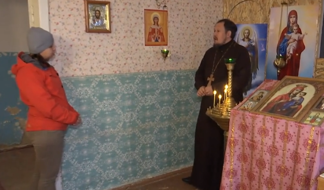 Priest, former hostage of Russian-led forces in Donbas, joins Orthodox Church of Ukraine (VIDEO)