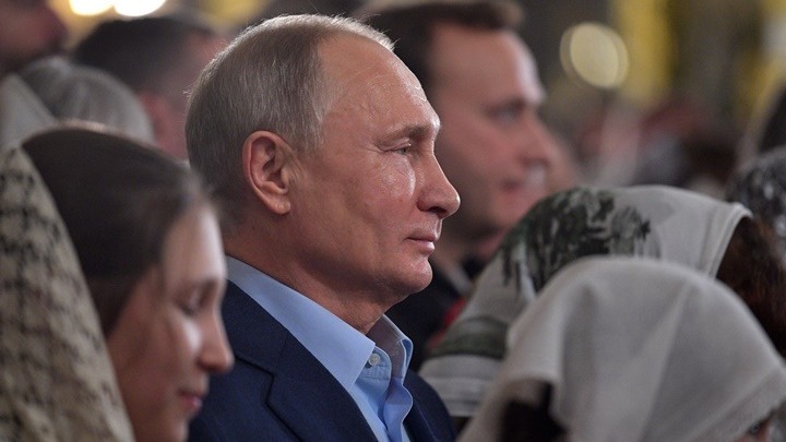 Πούτιν: “Μεγάλος ο ρόλος της Ρωσικής Ορθόδοξης Εκκλησίας”