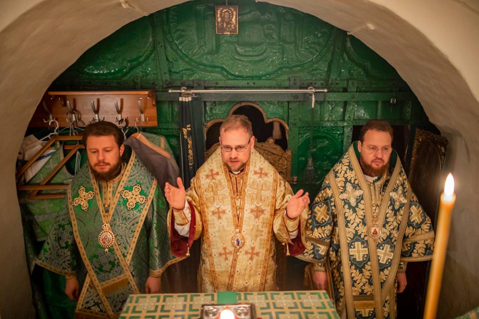 Bishop of Czech and Slovak Church concelebrates with hierarchs of canonical Ukrainian Church in Kiev Caves (VIDEO)