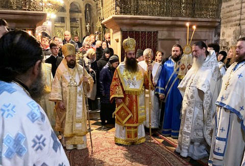 Metropoltan Hilarion venerates shrines in Jerusalem and Bethlehem and celebrates Liturgy at the Lord’s Sepulcher