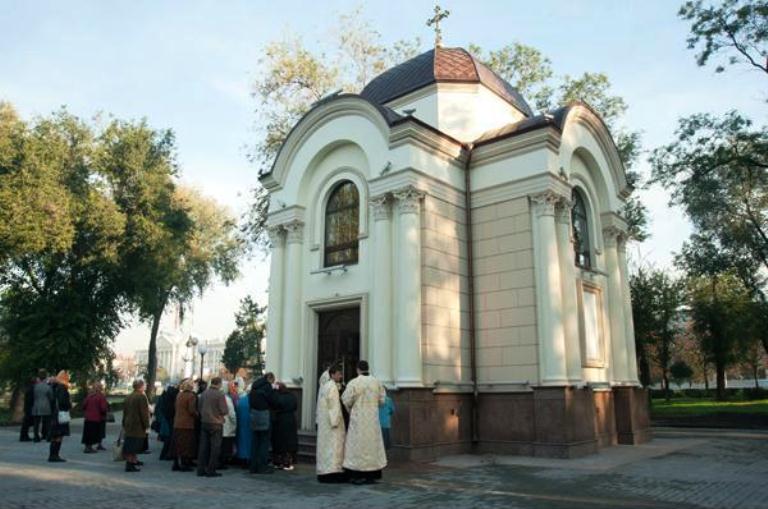 Two churches in Zaporozhye vandalized with Nazi symbols