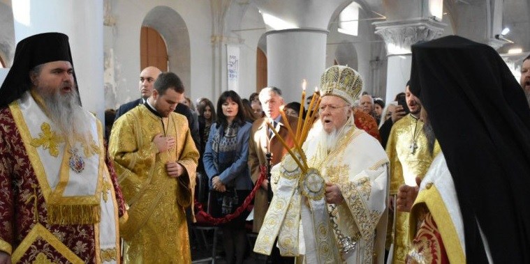 Orthodox Faithful Flock to Rare Liturgy at Church in Turkey (VIDEO)