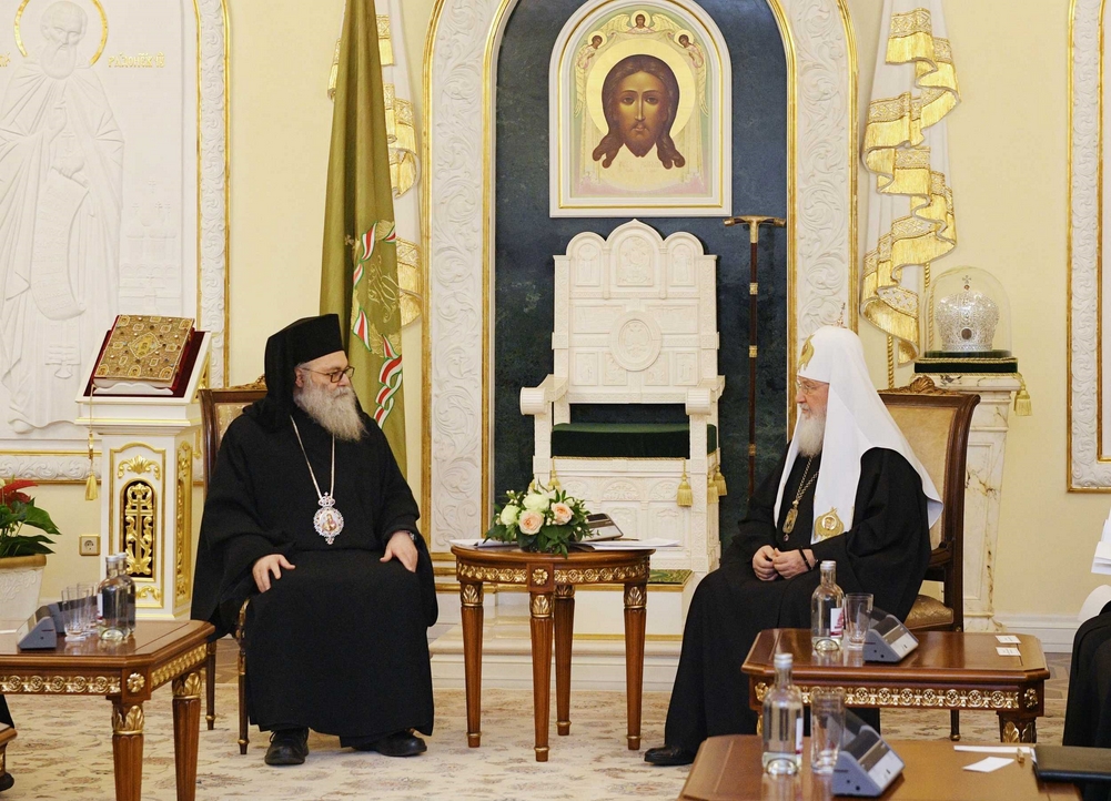 His Holiness Patriarch Kirill greets Primate of Orthodox Church of Antioch with anniversary of enthronement