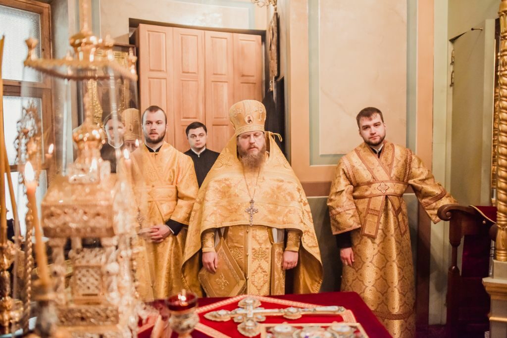 Metropolitan Rostislav celebrates Divine Liturgy at Moscow representation of Orthodox Church of the Czech Lands and Slovakia