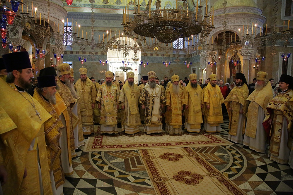 В праздник Собора новомучеников и исповедников Церкви Русской торжественное богослужение состоялось в Храме на Крови в Екатеринбурге