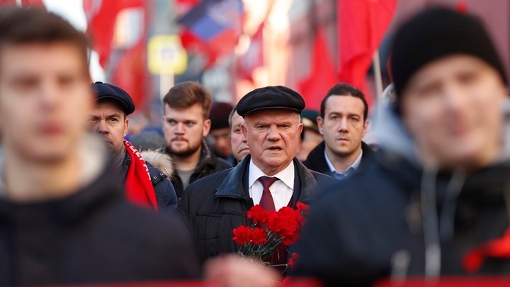 Γκ. Ζιουγκάνοφ: Το ένα τρίτο των μελών του Κομμουνιστικού Κόμματος της Ρωσίας πιστεύουν στον Θεό