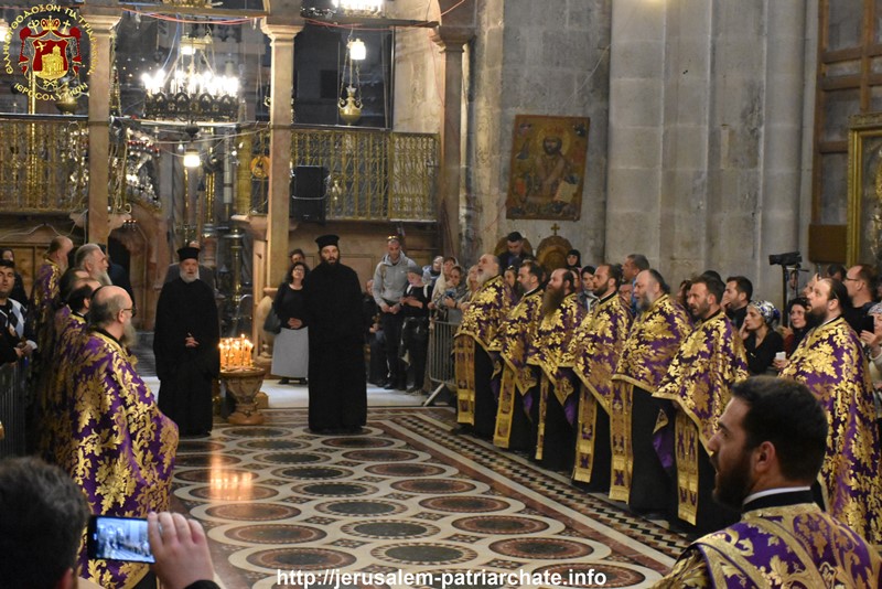 صلاة الغروب وصلاة إنزال الجسد المقدس