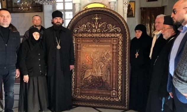 Ξυλόγλυπτες εικόνες από την Ρωσία στις εκκλησιές της Συρίας