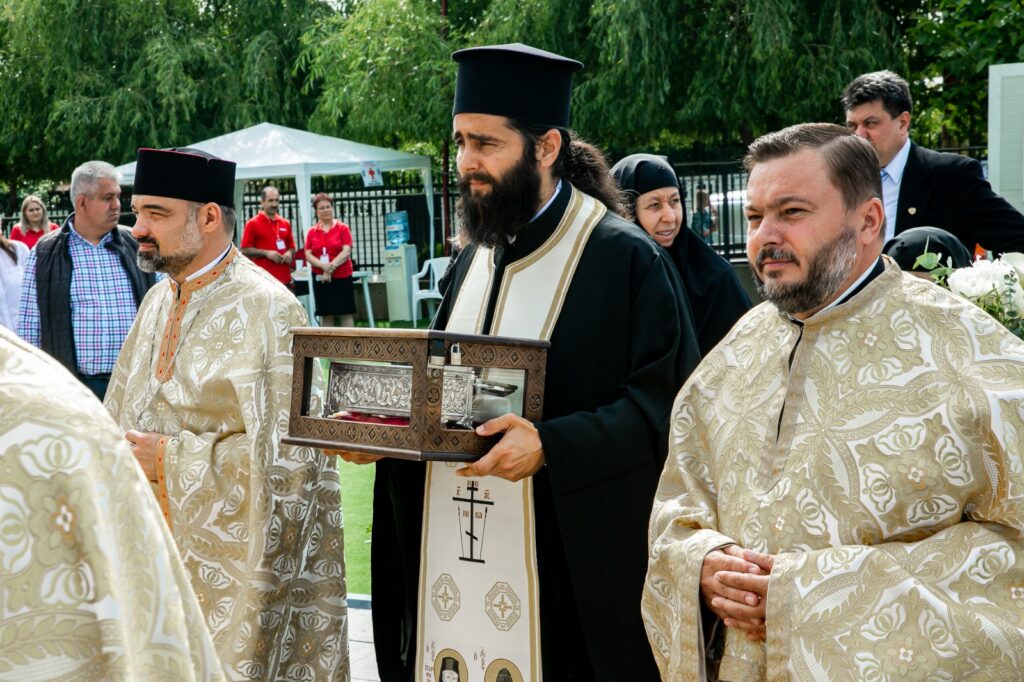 Пристигна Поясът на Св. Богородица в Румъния