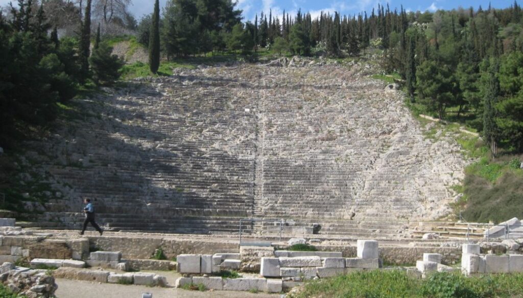Το Αρχαίο Θέατρο που φιλοξένησε τη 4η Εθνοσυνέλευση του Νεοσύστατου Ελληνικού Κράτους στις 15 Ιουλίου 1829