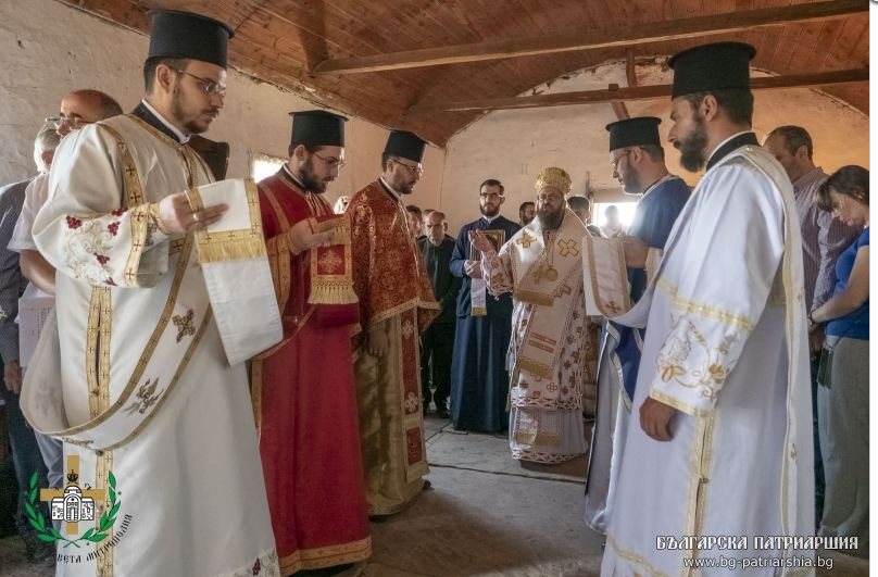 С архиерейска служба бе почетен храмовият празник на Буховския манастир „Св. Мария Магдалена“