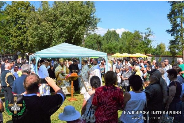 Голям празник в Бельовата църква в Самоков