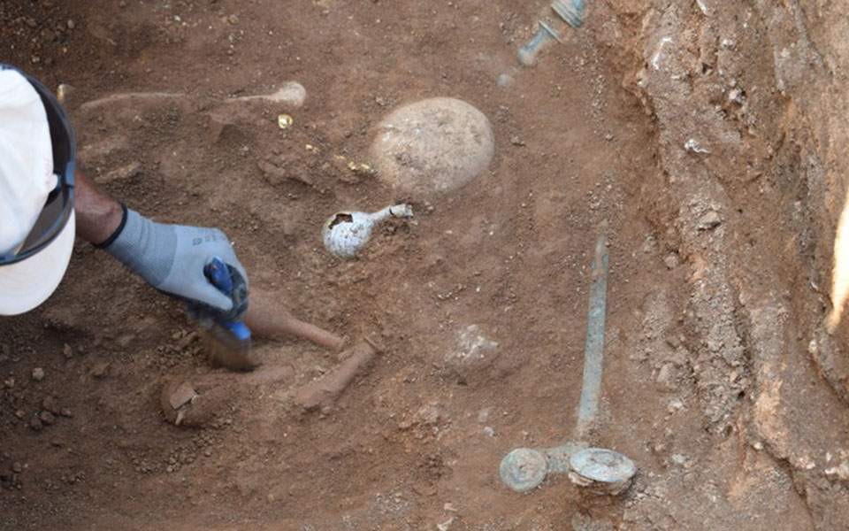 Ασύλητος τάφος του 1ου αι. π.Χ. στην Μαυροπηγή Κοζάνης