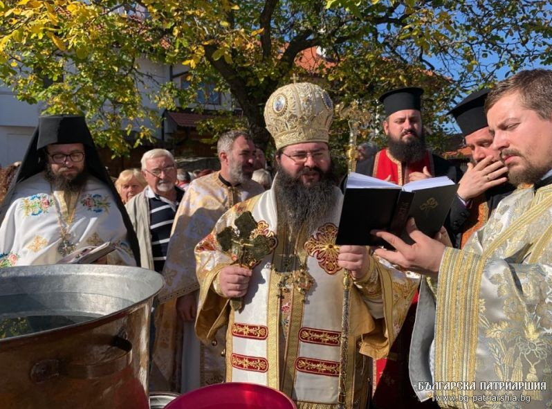 Клисурският манастир “Св. Петка” отбеляза храмовия си празник