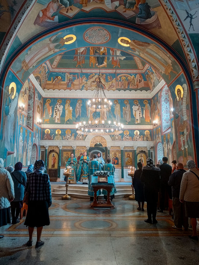 Kazan Icon in Moscow church streams myrrh four times since 2016