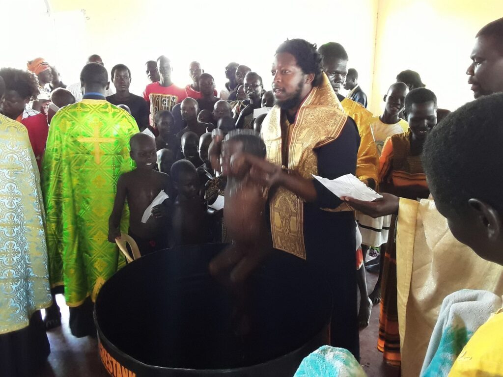 Mass baptism of Christians in eastern Uganda