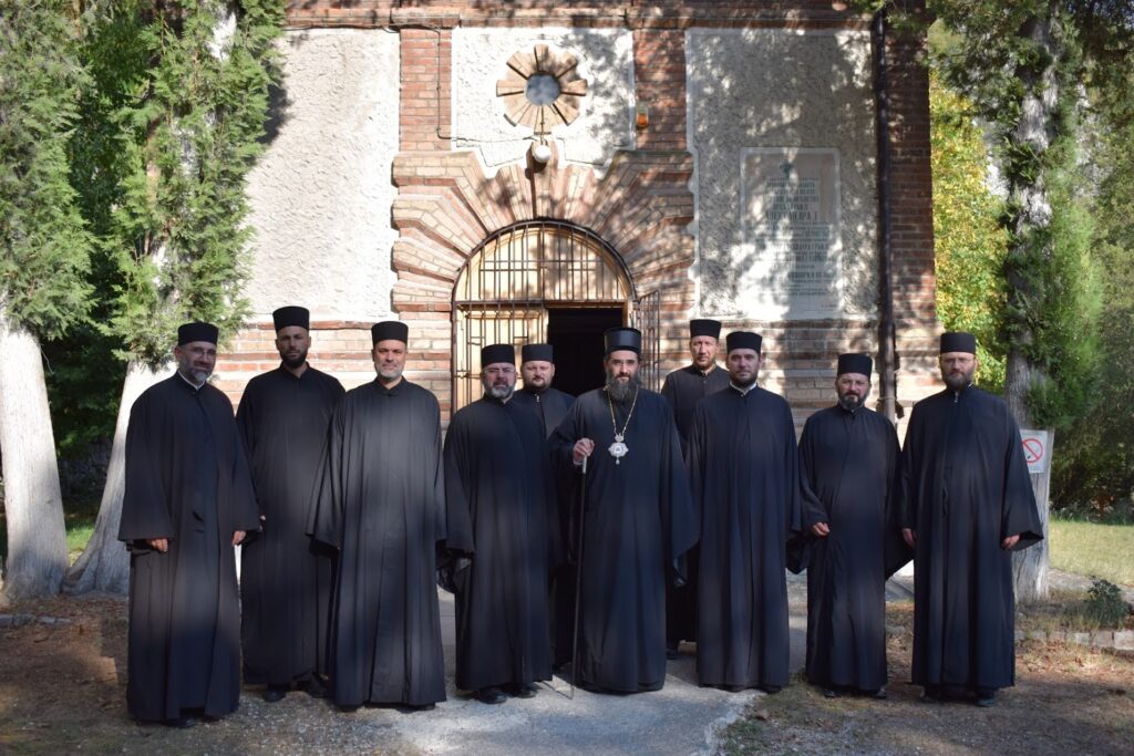 Military Bishop Arsenije with military chaplains