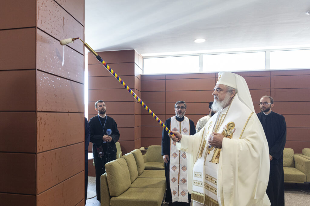 Patriarch Daniel inaugurates new rector’s office at University of Bucharest