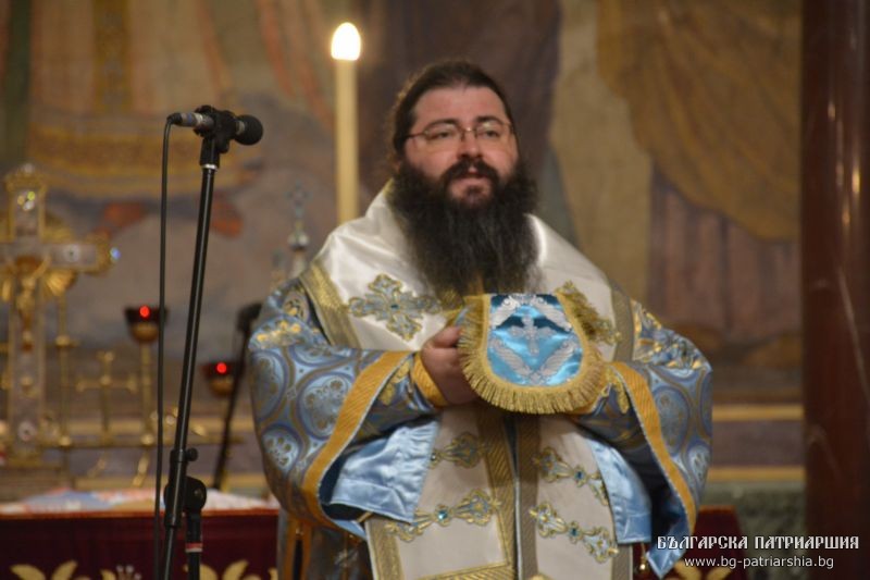 Архиерейска св. литургия по повод празника Въведение Богородично в Патриаршеската катедрала