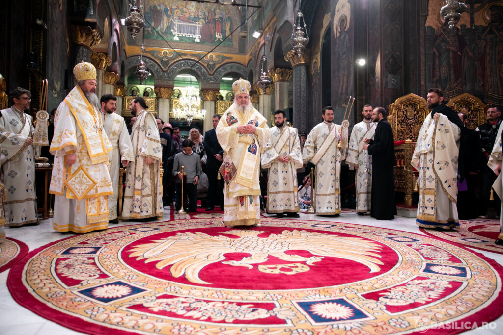 Patriarch of All Romania Daniel calls on faithful to eschew consumerism during Christmas