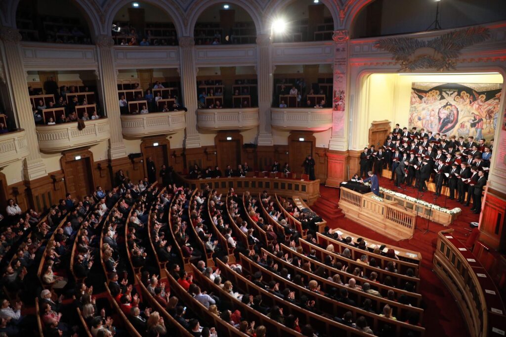 Romanian Patriarchate’s annual Christmas carol concert opens with moment of silence for victims of Romanian Revolution