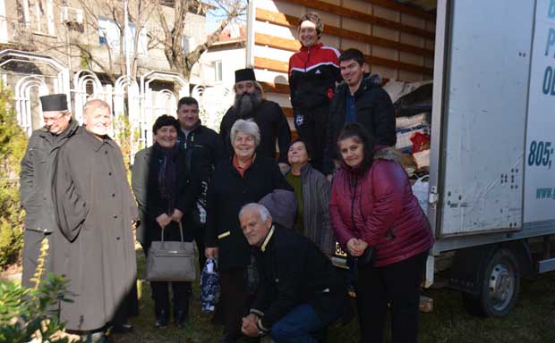 Orthodox Christians collected over 1 ton of food for a children’s church shelter in Bulgaria