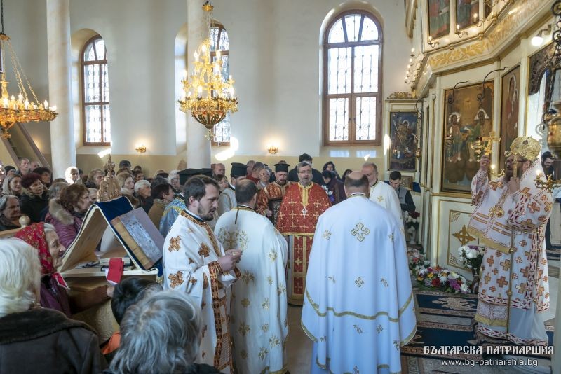 Обновление на храм „Рождество Богородично“ и офикия в с. Радуил, Самоковско