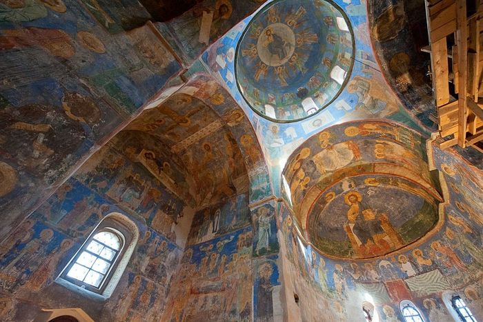 Restoration of pre-Mongolian frescoes in ancient Pskov church to resume