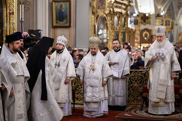 PATRIARCH KIRILL SERVES WITH BULGARIAN HIERARCH ON FEAST OF THEOPHANY