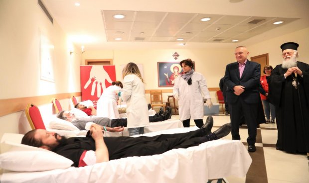 President of Albania attends blood-donation session, ‘Happiness Is in Giving’