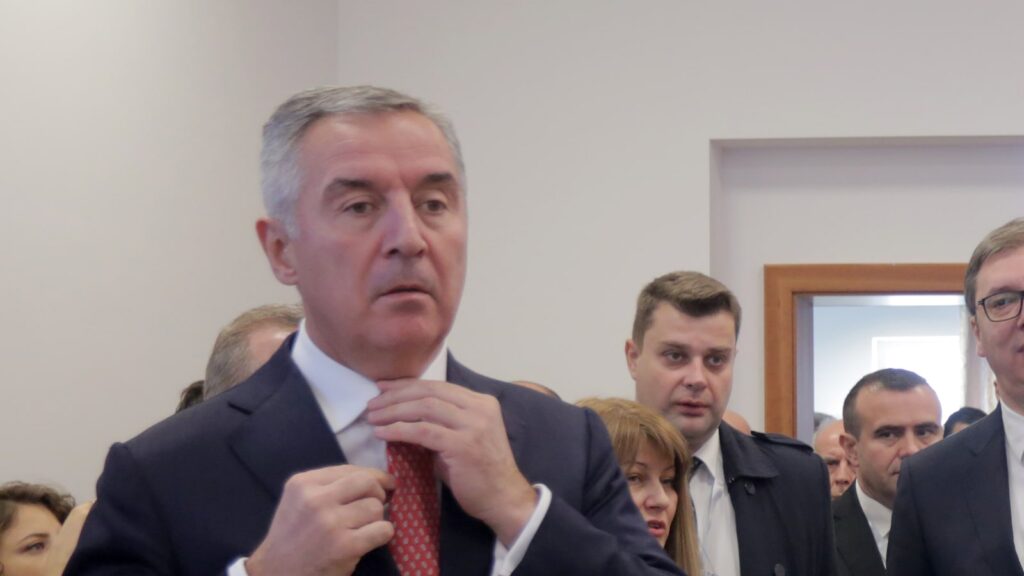 Τζουγκάνοβιτς: Θα διαγράφονται όσοι μετέχουν στις πορείες