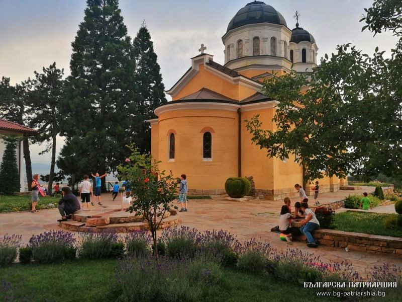 Семинар за организиране на детски православни лагери ще се проведе в Кремиковския манастир