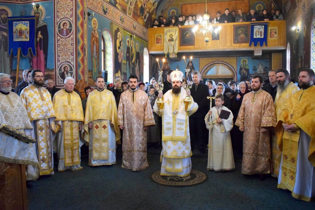 Newly consecrated Bishop Benedict celebrates first Divine Liturgy in home town