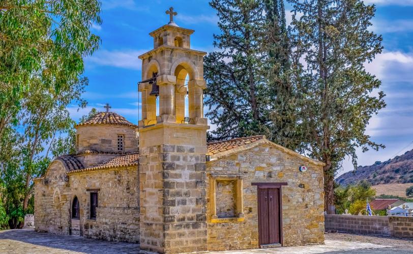 Extraordinary Church of Greece Holy Synod session in wake of extension of restrictions on places of worship, due to Covid-19