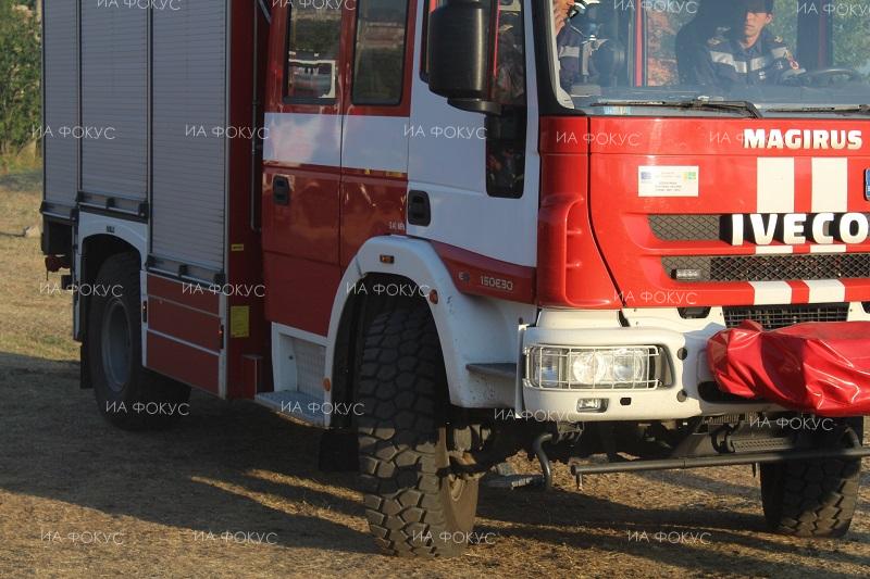 Пожар е унищожил покрива на бившата митрополия във Велико Търново