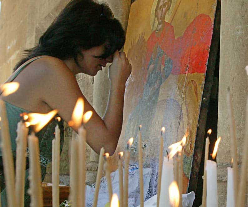 Cyprus – Religious studies teachers say churches should be opened