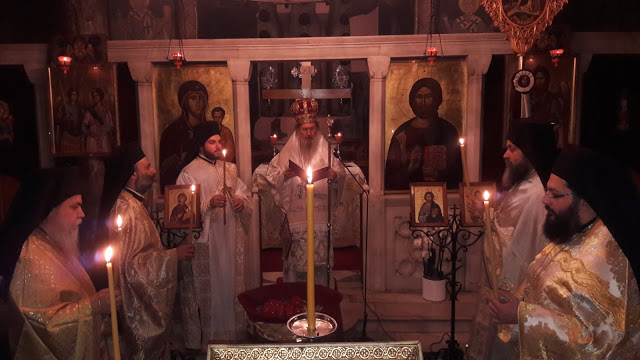 Ανάσταση στην Ιερά Μονή Πετράκη (ΦΩΤΟ)
