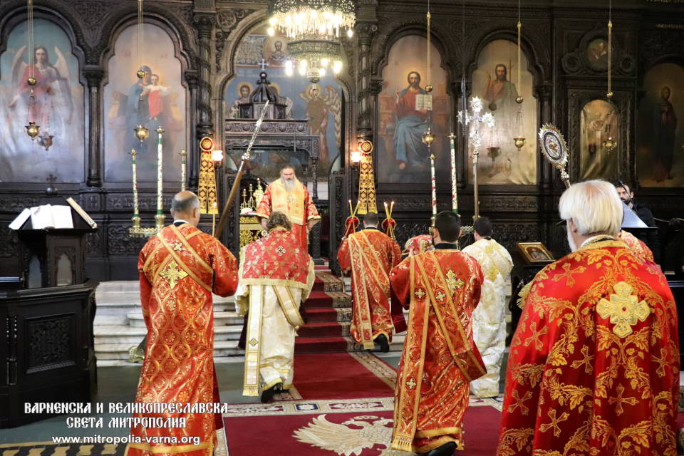 Отбелязване на 67 години от възстановяването на Българската патриаршия във Варна