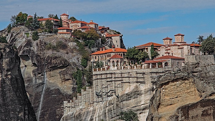 New smartphone app opens famed Greek monasteries to the world