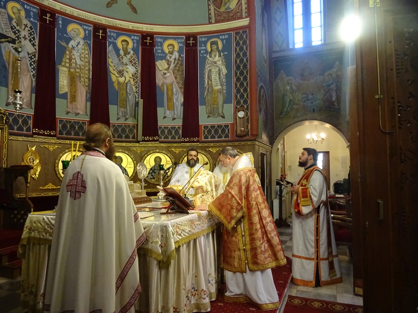 Άρχισαν τα 14α Παύλεια στην Κόρινθο – Σήμερα υποδέχονται την Παναγία Παραμυθία