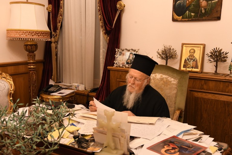 Correspondence of the Ecumenical Patriarch with Primates of other local Orthodox Churches regarding the way of distribution of the Eucharist