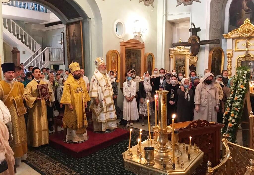 Metropolitan Hilarion of Volokolamsk celebrates liturgy at Church of Antioch’s Moscow Representation on its patron saint’s day