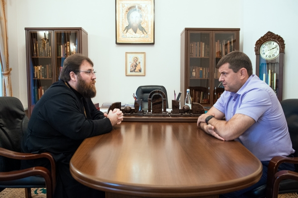Russian Orthodox Metropolitan meets with head of Moscow dept. for cultural heritage