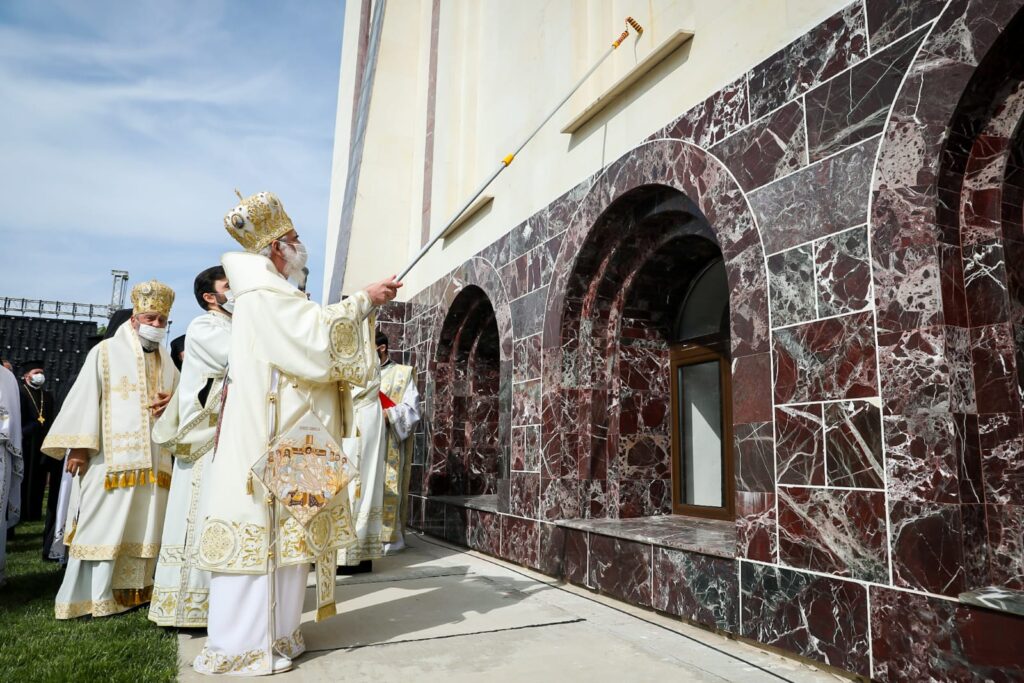 Patriarch Daniel consecrates Oradea Orthodox Cathedral to mark 340 years since the diocese’s first documentary attestation