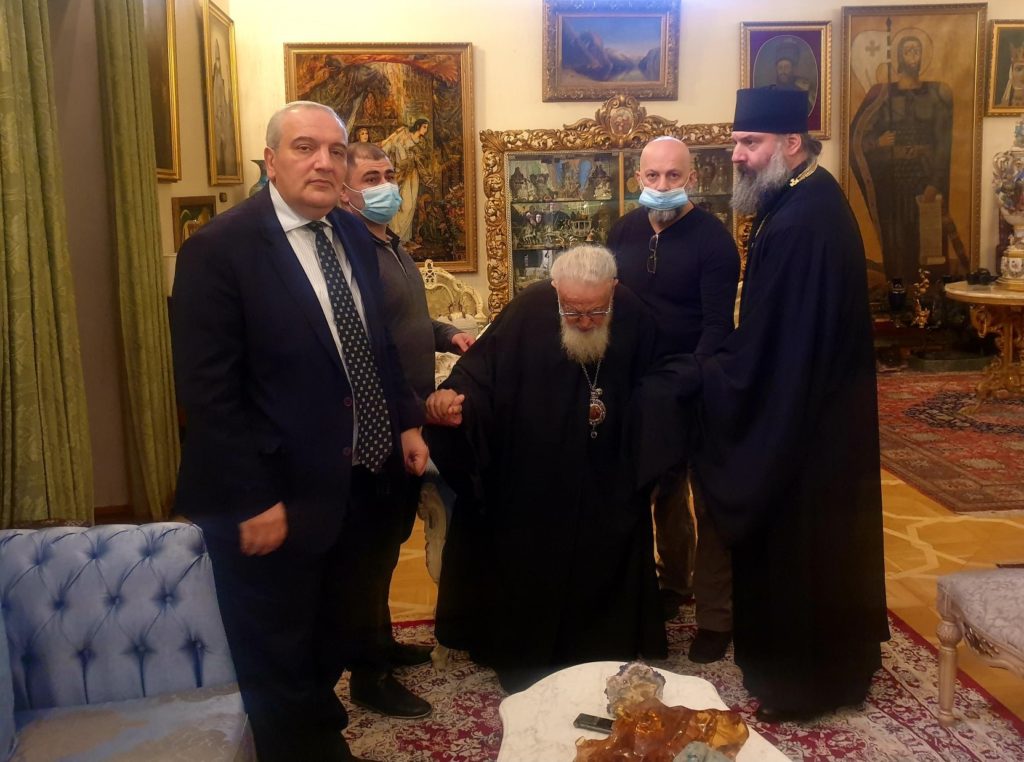 Catholicos Patriarch meets with Armenian Ambassador