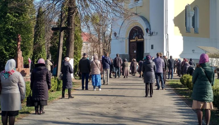Ukraine: Ministry of Culture and Church against closure of temples due to quarantine