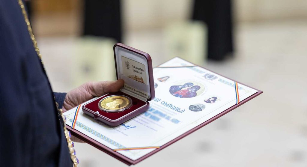 Patriarch Daniel awards Patriarchate’s diploma, medal to 27 COVID hospital units in Bucharest Archdiocese