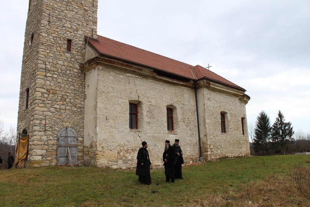 Serbian Orthodox Church mobilizes to provide assistance to quake-stricken in central Croatia